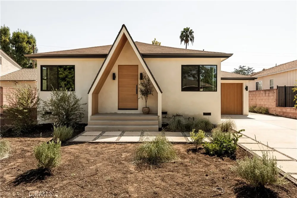 5724 Bianca Encino, CA 91316