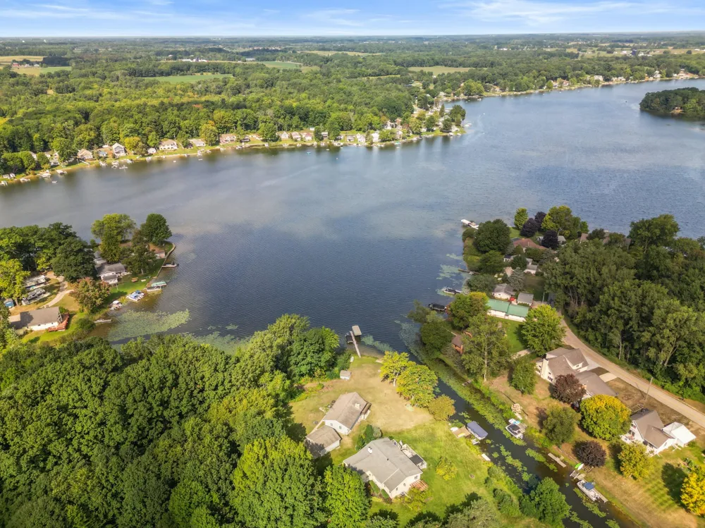 4361 Chippewa Trail Fremont, MI 49412