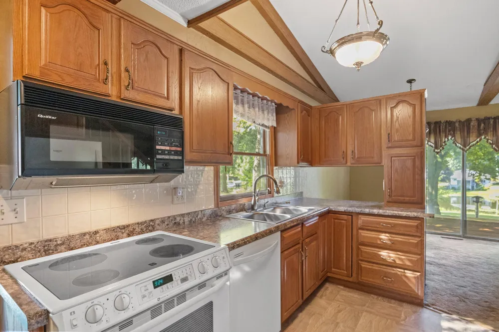4361 Chippewa Trail Fremont, MI 49412