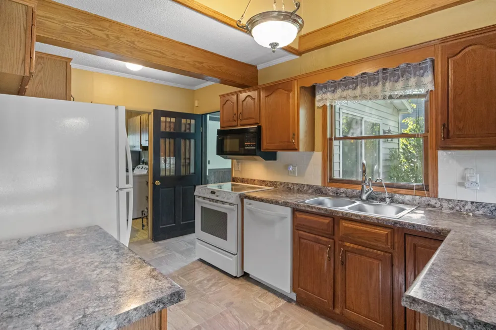 4361 Chippewa Trail Fremont, MI 49412