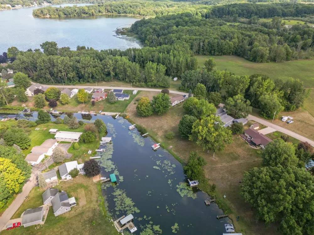 4361 Chippewa Trail Fremont, MI 49412