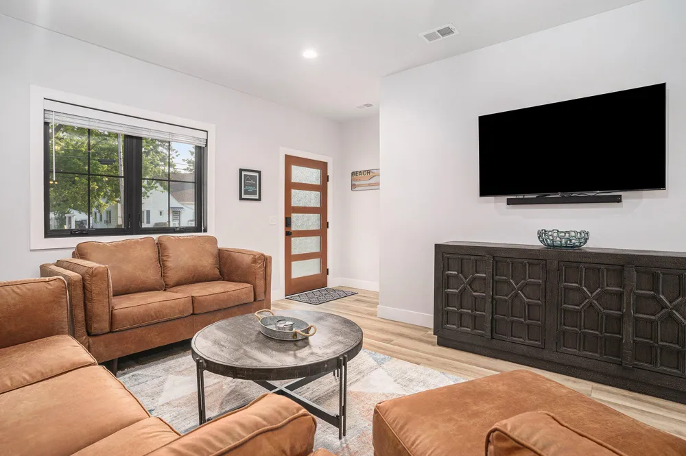 318 Edgell Street South Haven, MI 49090