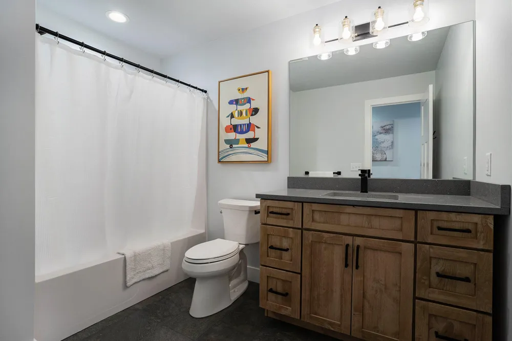 318 Edgell Street South Haven, MI 49090