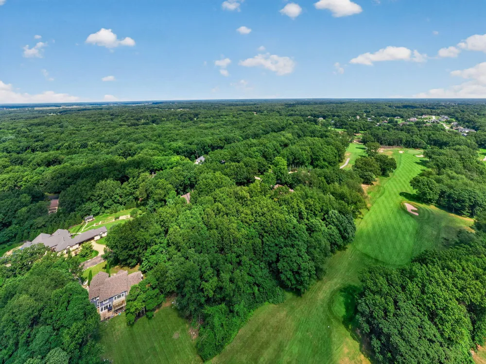 Cayuga Heights Lane Niles, MI 49120