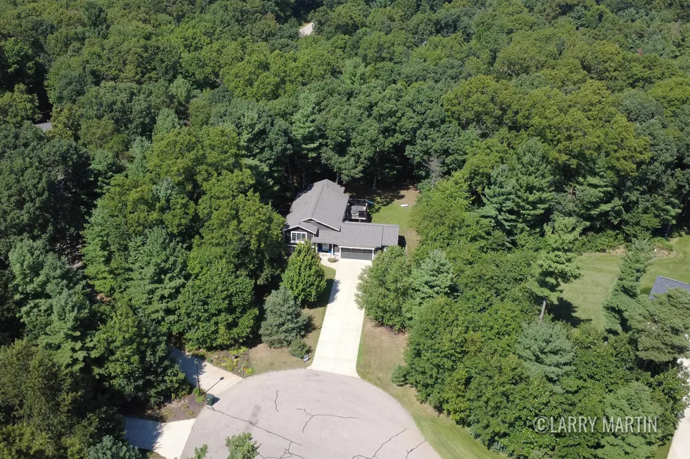 3427 Dana Drive Hamilton, MI 49419