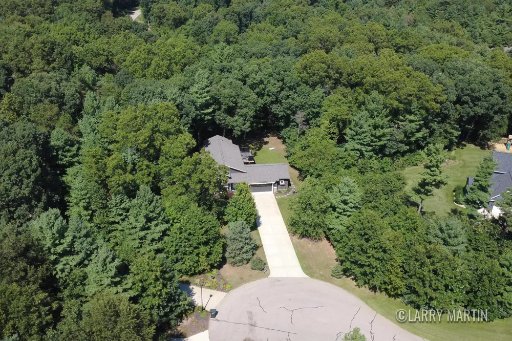 3427 Dana Drive Hamilton, MI 49419