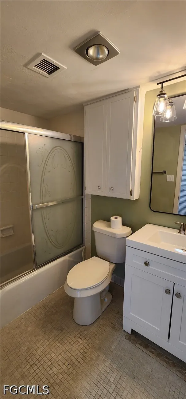 SE 20th Place #208 Cape Coral, FL 33904