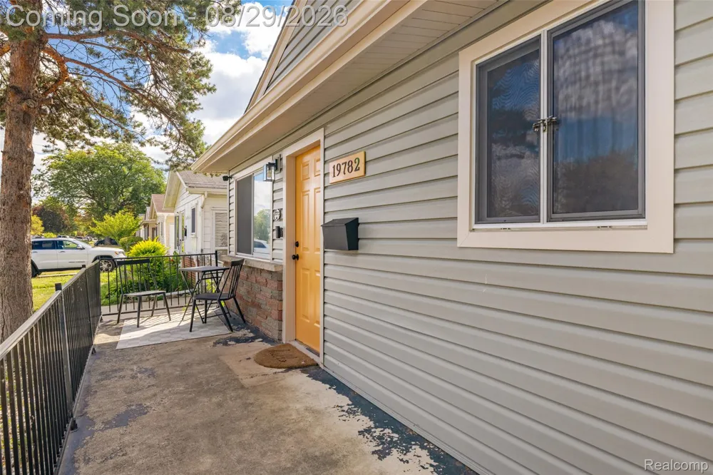 19782 Woodward Street Clinton Charter Township, MI 48035