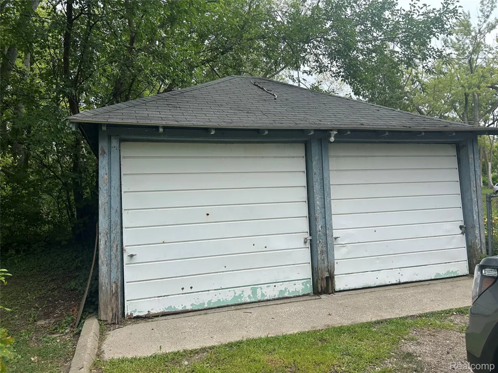 2602 Chevrolet Avenue Flint City, MI 48504