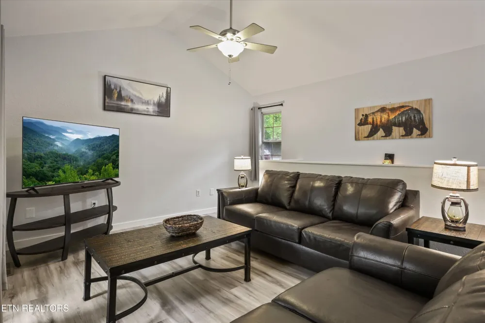 516 Proffitt Rd #2 Gatlinburg, TN 37738