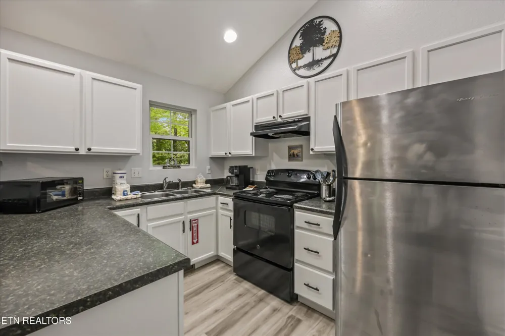 537 Johnson Lane #2 Gatlinburg, TN 37738