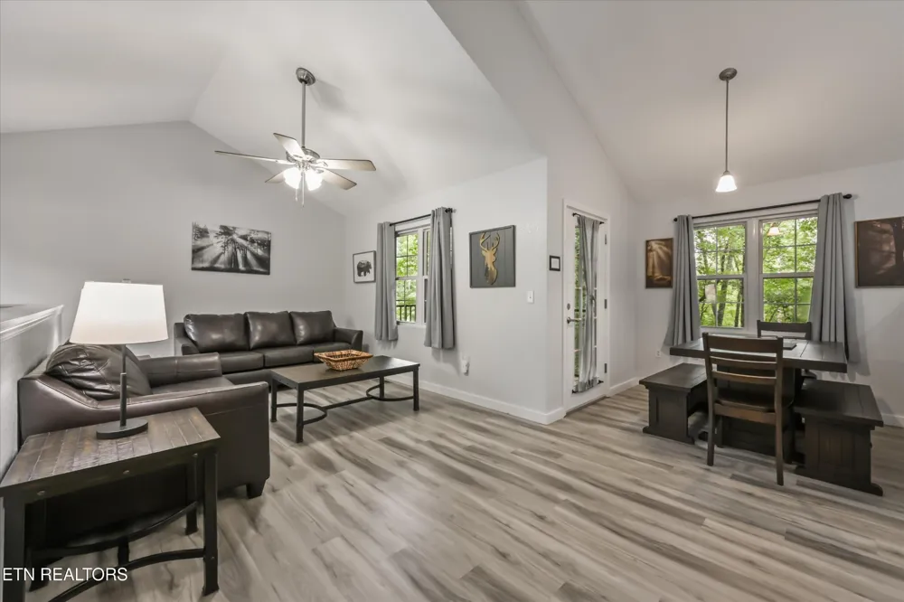 537 Johnson Lane #2 Gatlinburg, TN 37738