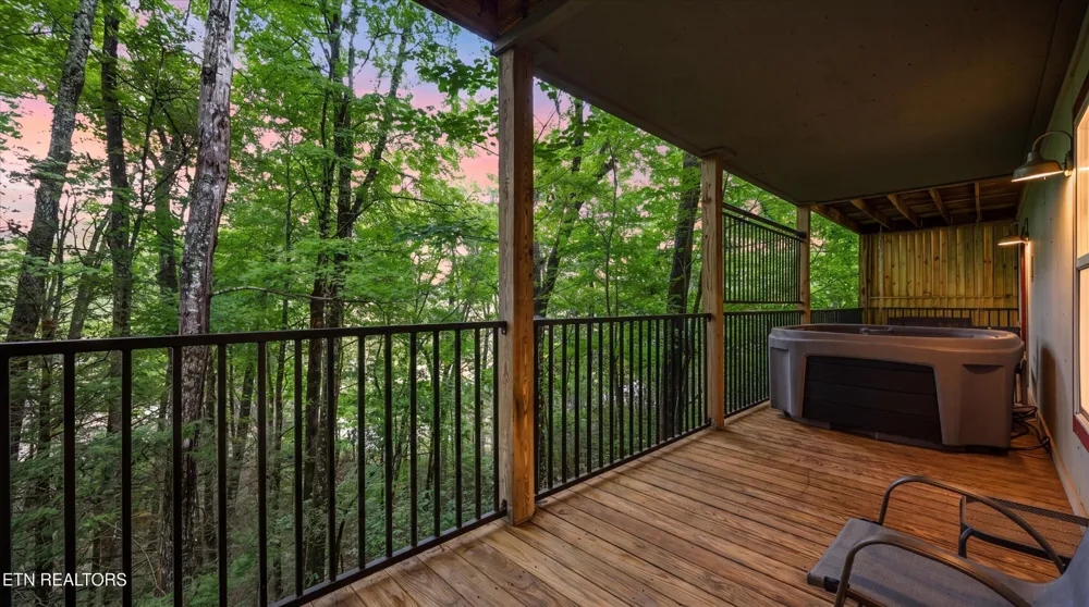 537 Johnson Lane #2 Gatlinburg, TN 37738
