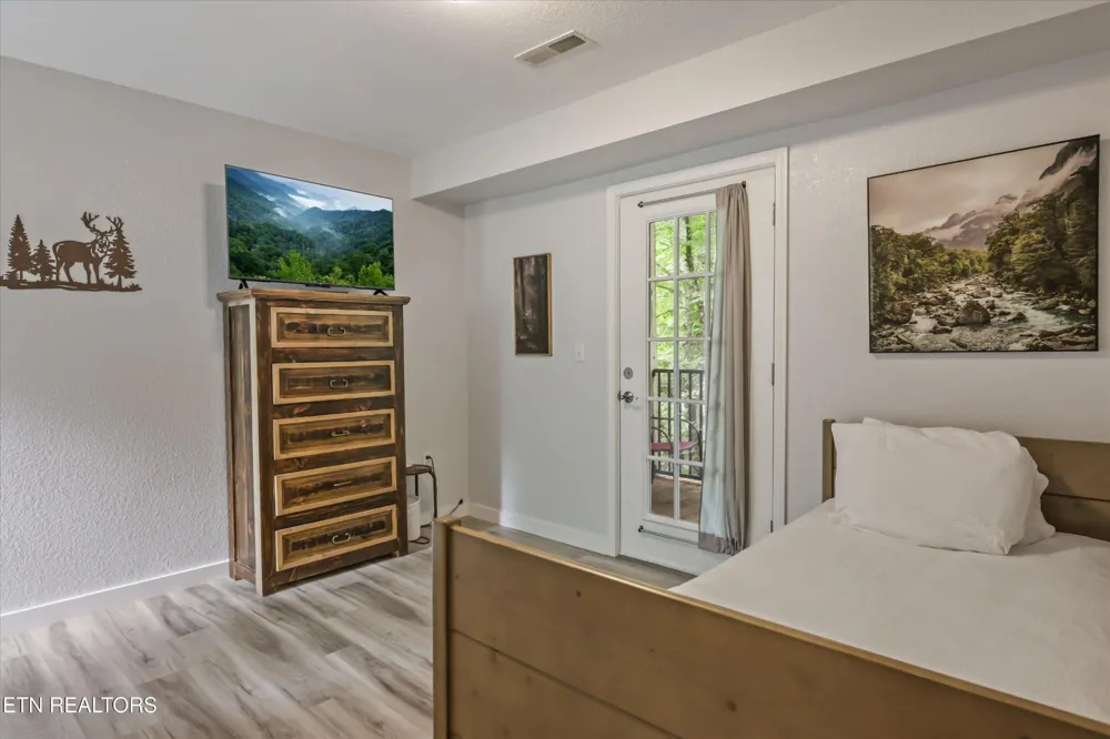537 Johnson Lane #2 Gatlinburg, TN 37738