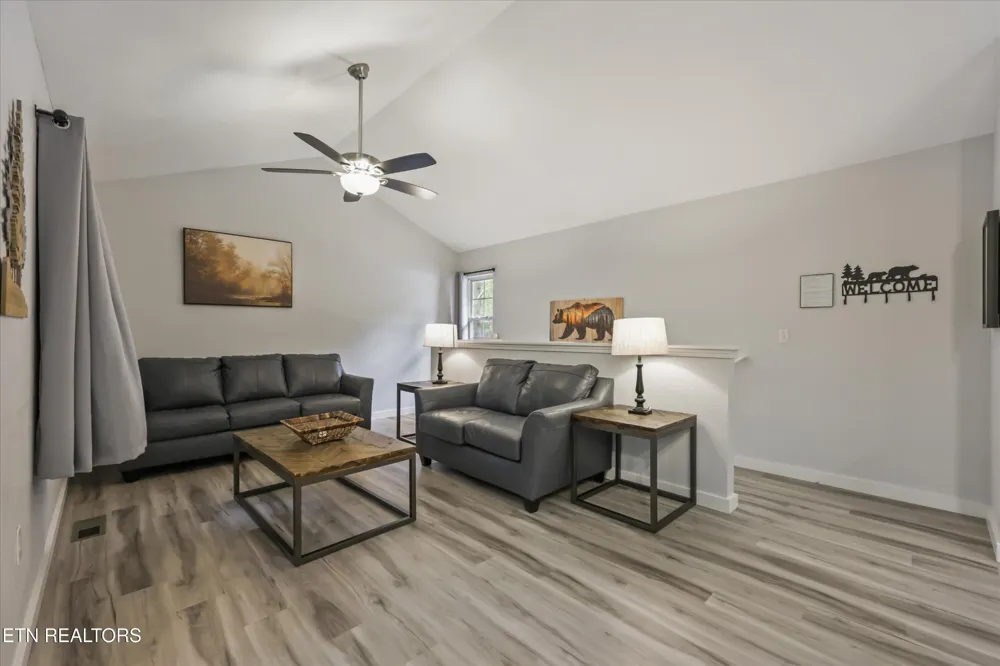 537 Johnson Lane #2 Gatlinburg, TN 37738