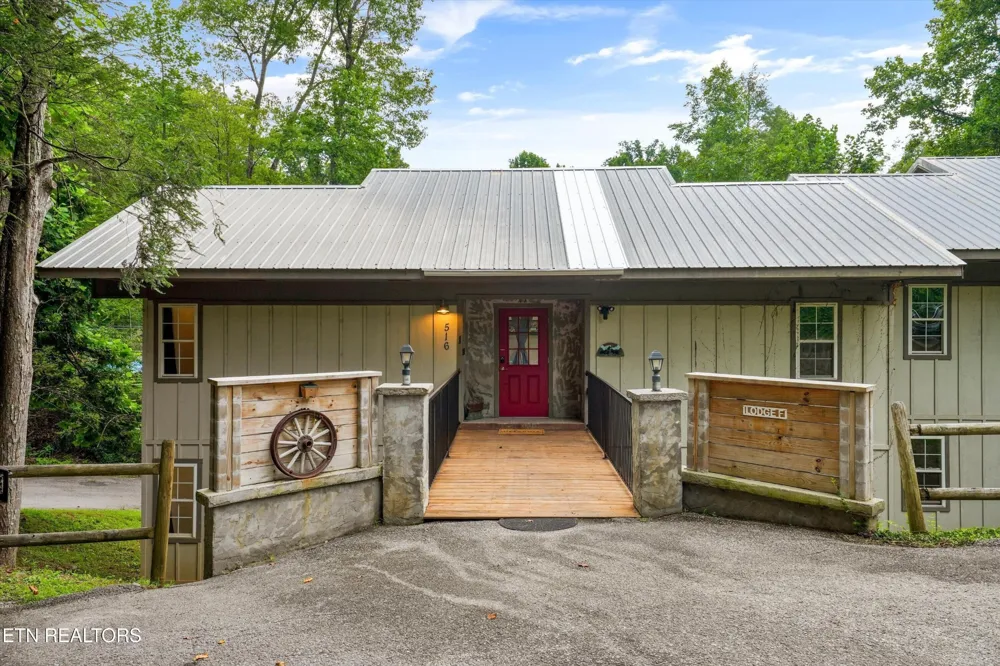 516 Proffitt Rd #1 Gatlinburg, TN 37738