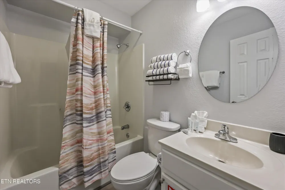 541 Johnson Lane #1 Gatlinburg, TN 37738