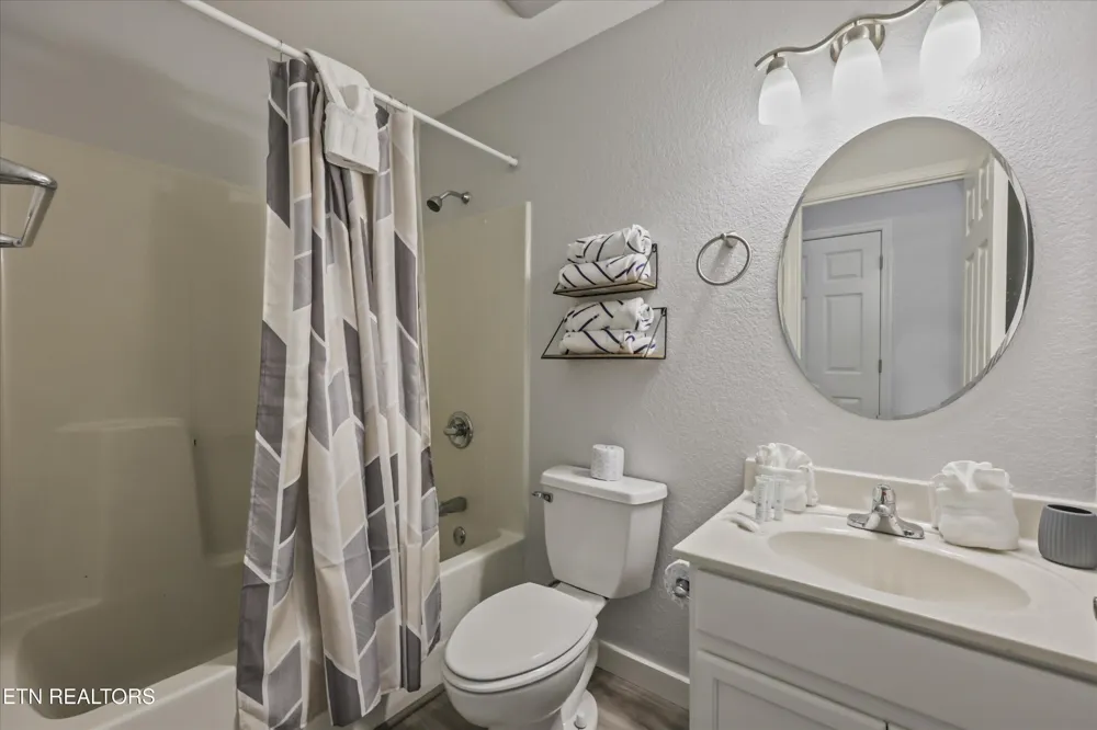 541 Johnson Lane #1 Gatlinburg, TN 37738