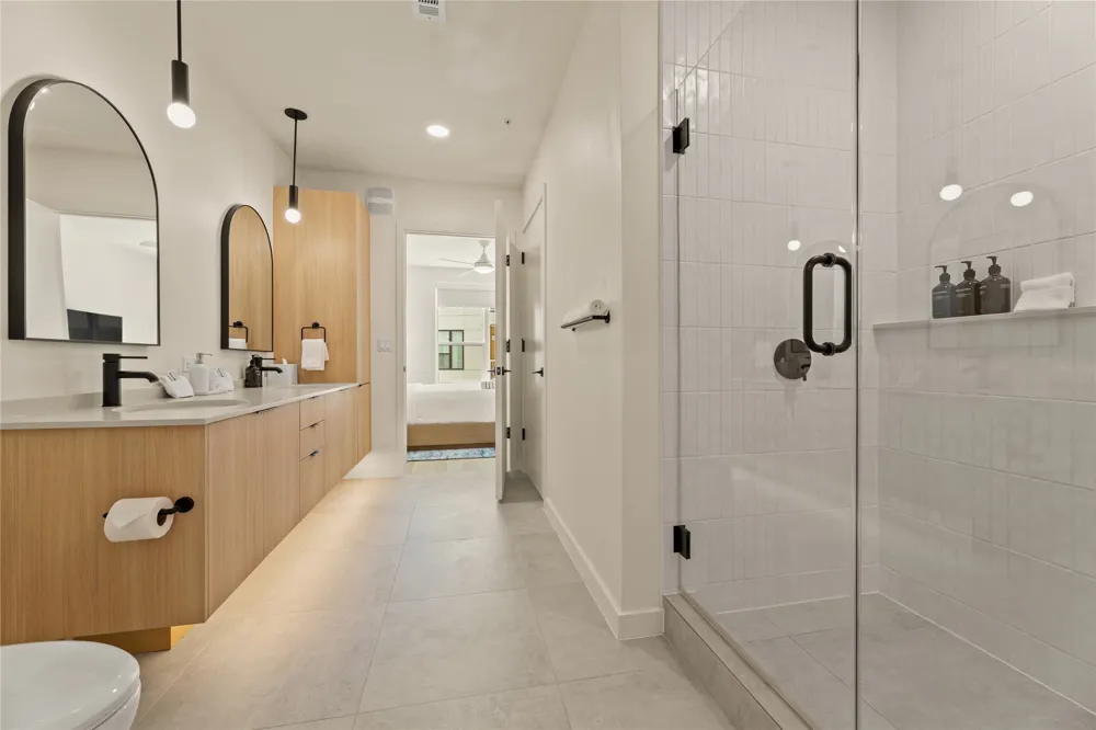 2323 S Lamar Boulevard #204 Austin, TX 78704