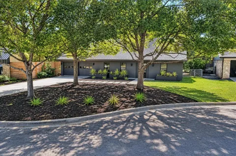 5105 Woodgreen Cove