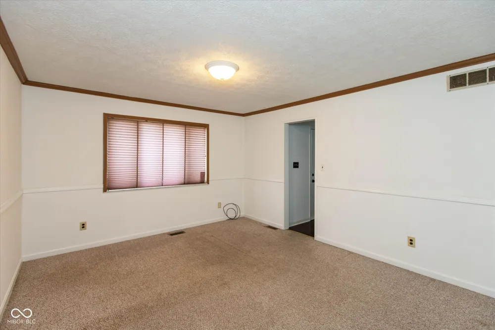 7621 Broadview Drive Indianapolis, IN 46227