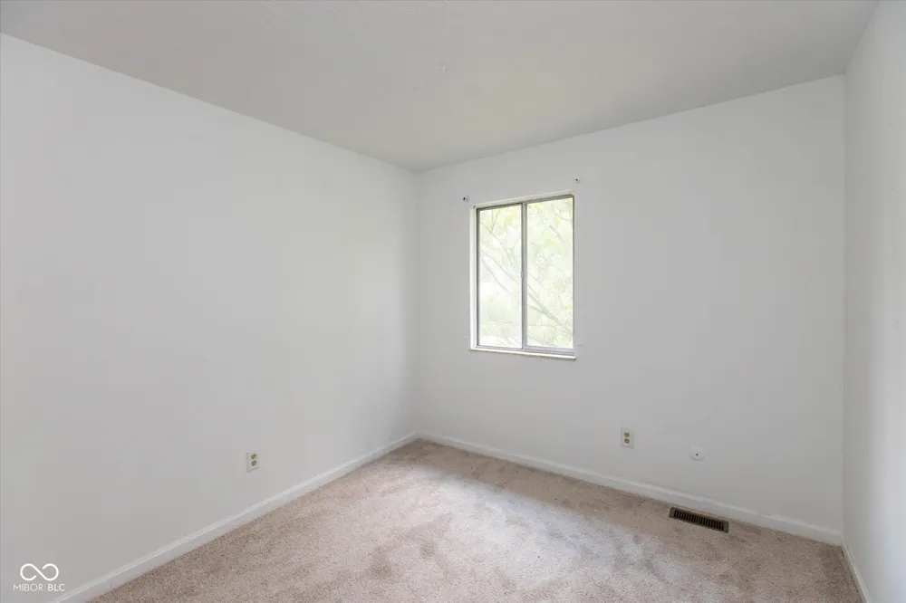 7621 Broadview Drive Indianapolis, IN 46227