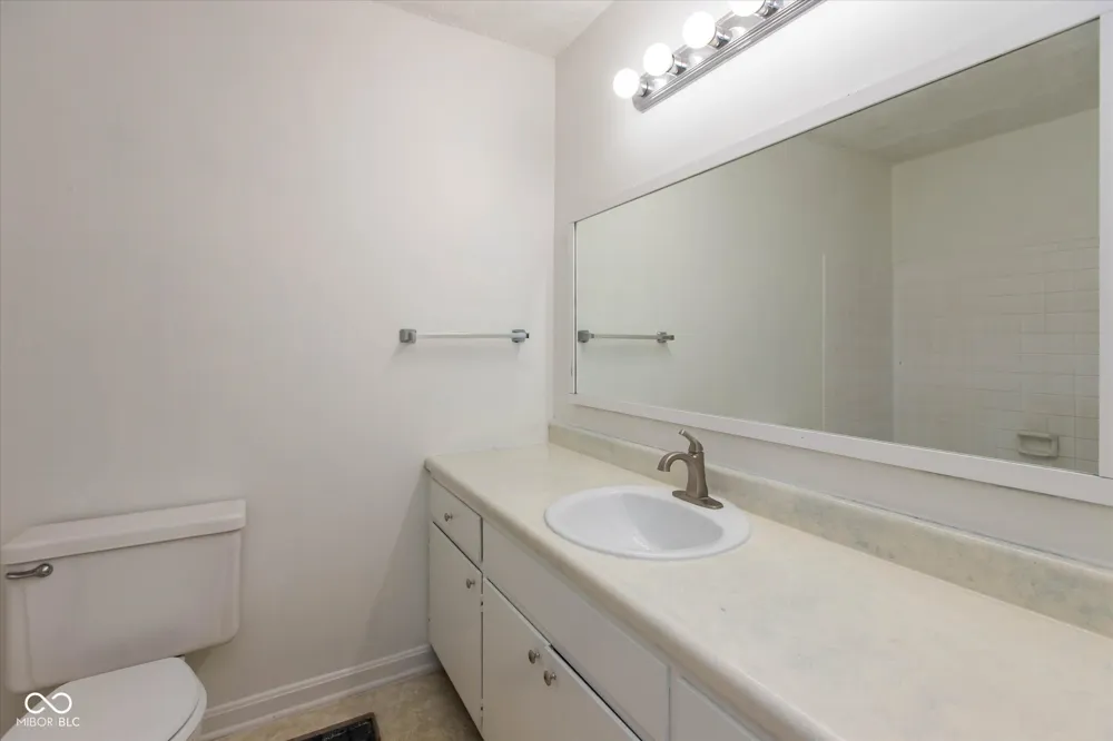 7621 Broadview Drive Indianapolis, IN 46227