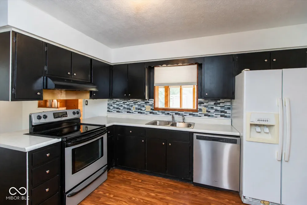 7621 Broadview Drive Indianapolis, IN 46227