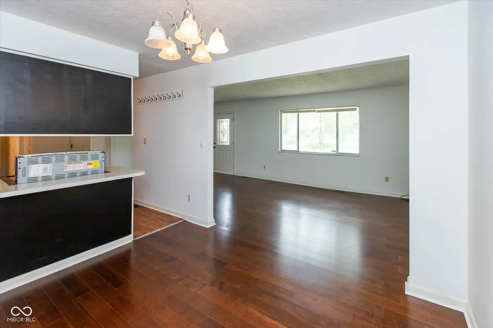7621 Broadview Drive Indianapolis, IN 46227