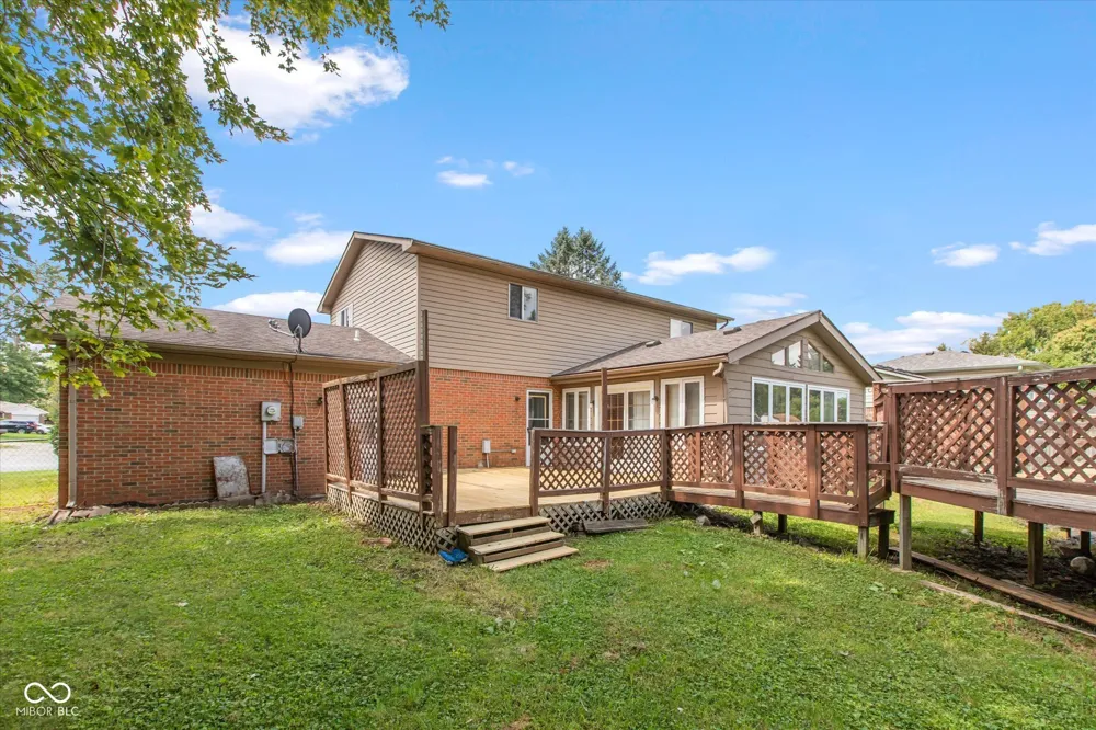 7621 Broadview Drive Indianapolis, IN 46227