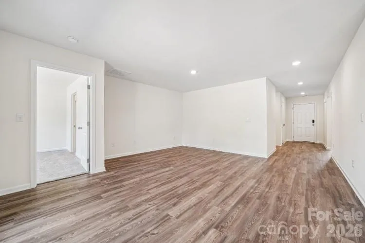 499 Sundown Drive Spartanburg, SC 29302
