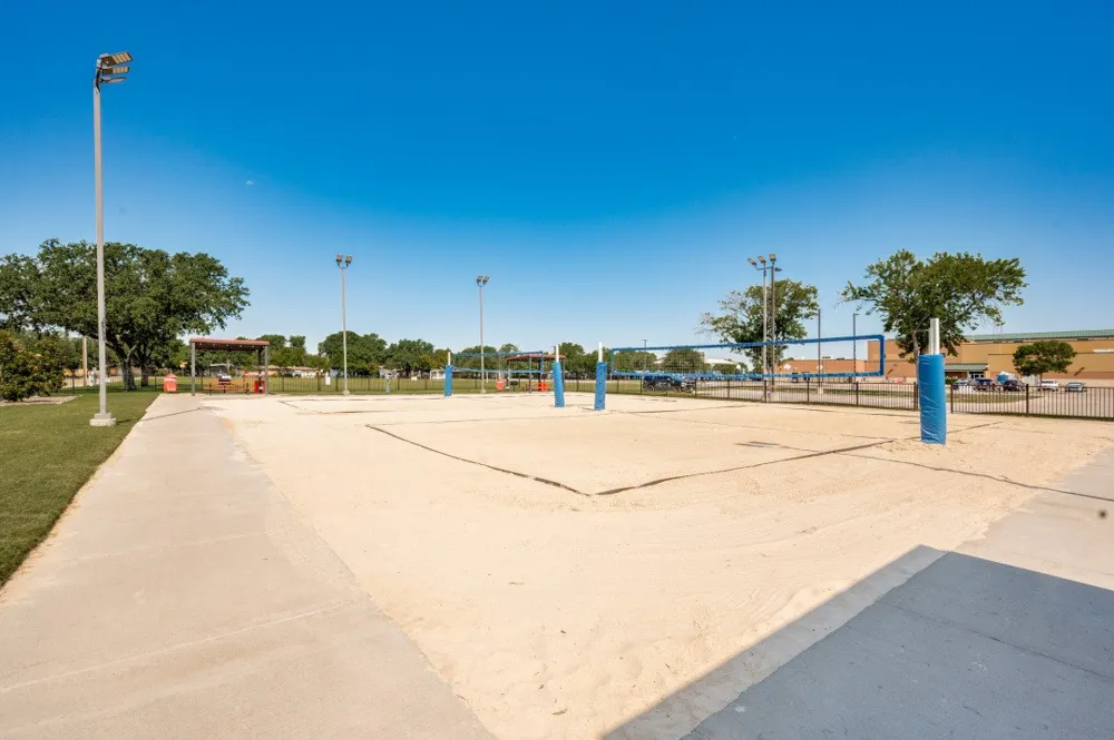 2952 Lavita Lane Farmers Branch, TX 75234