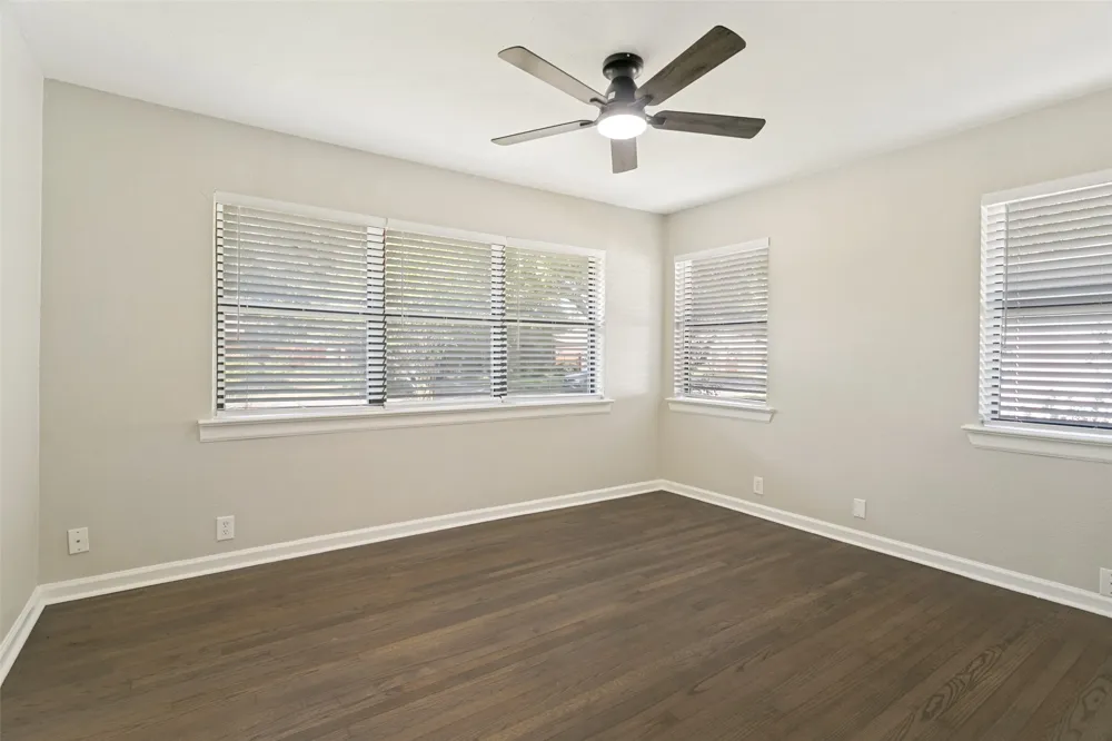 2952 Lavita Lane Farmers Branch, TX 75234