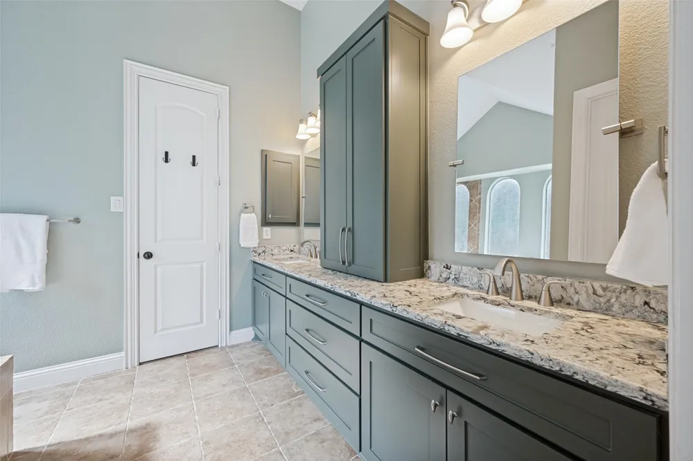 1713 Sterling Trace Drive Keller, TX 76248