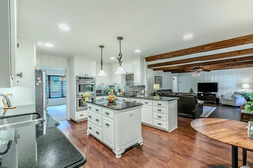 4936 Ridgeview Drive Waco, TX 76710