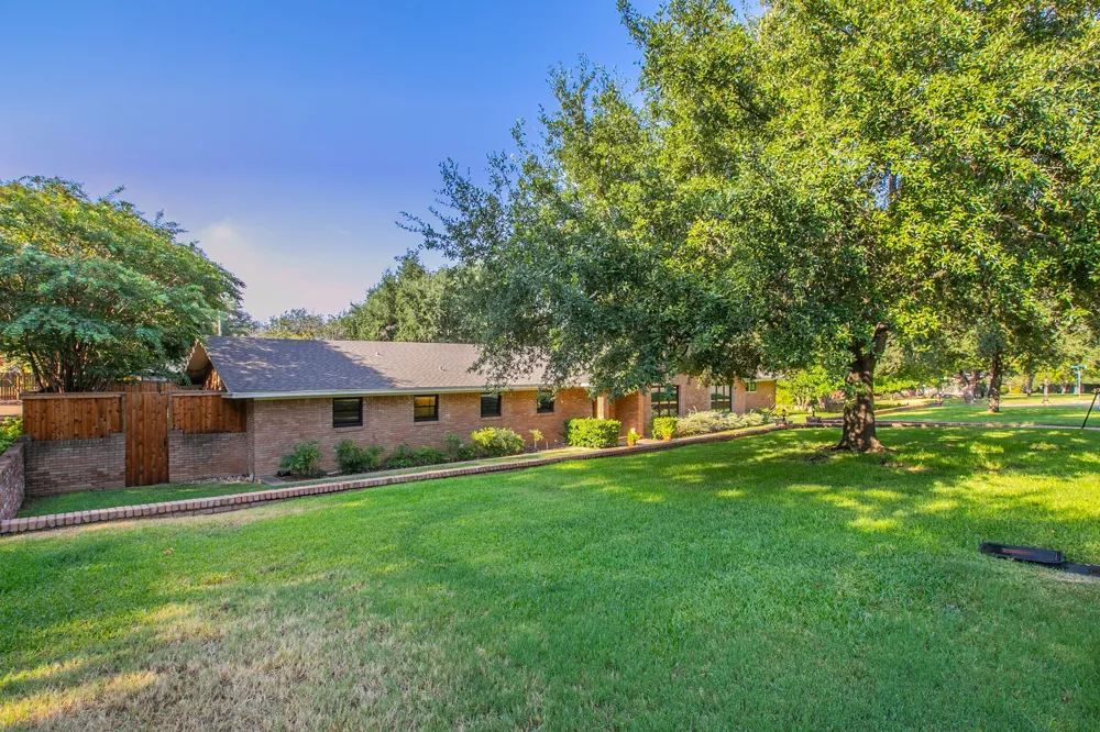 4936 Ridgeview Drive Waco, TX 76710