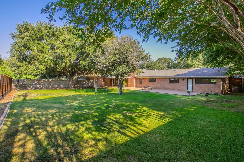 4936 Ridgeview Drive Waco, TX 76710