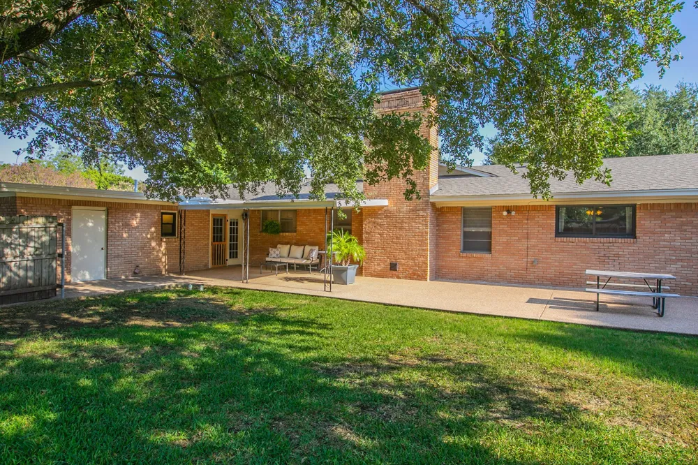 4936 Ridgeview Drive Waco, TX 76710
