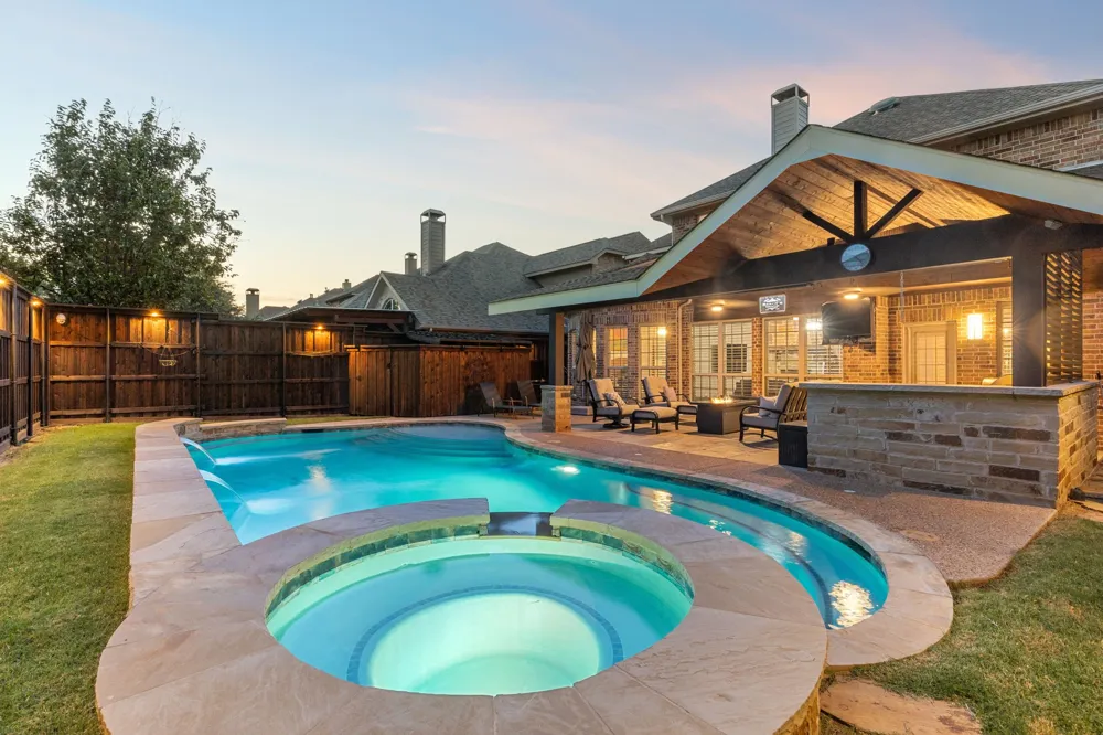 6401 Wind Song Drive McKinney, TX 75071