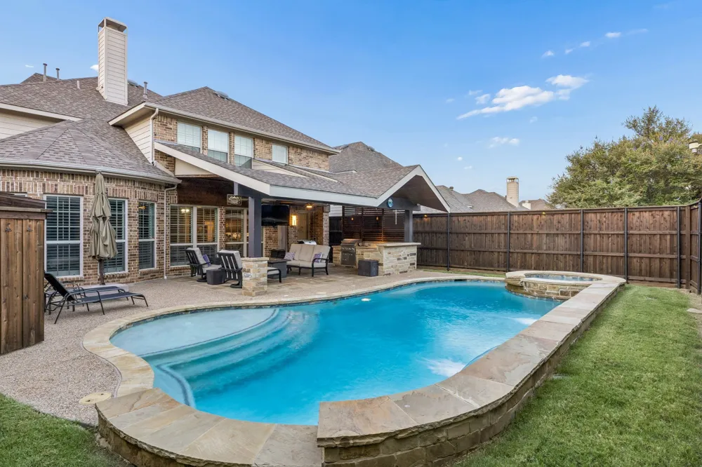 6401 Wind Song Drive McKinney, TX 75071