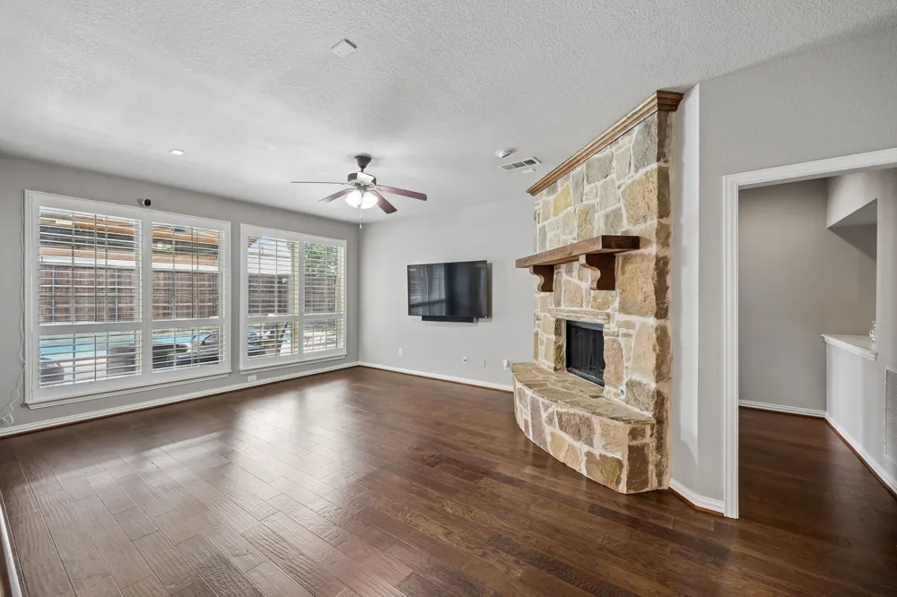 6401 Wind Song Drive McKinney, TX 75071