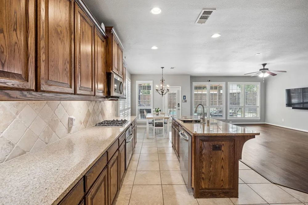 6401 Wind Song Drive McKinney, TX 75071