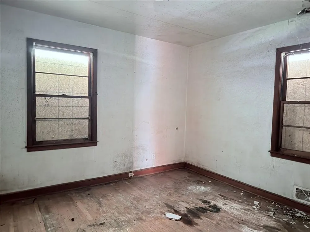 2879 Rockwood Road East Point, GA 30344