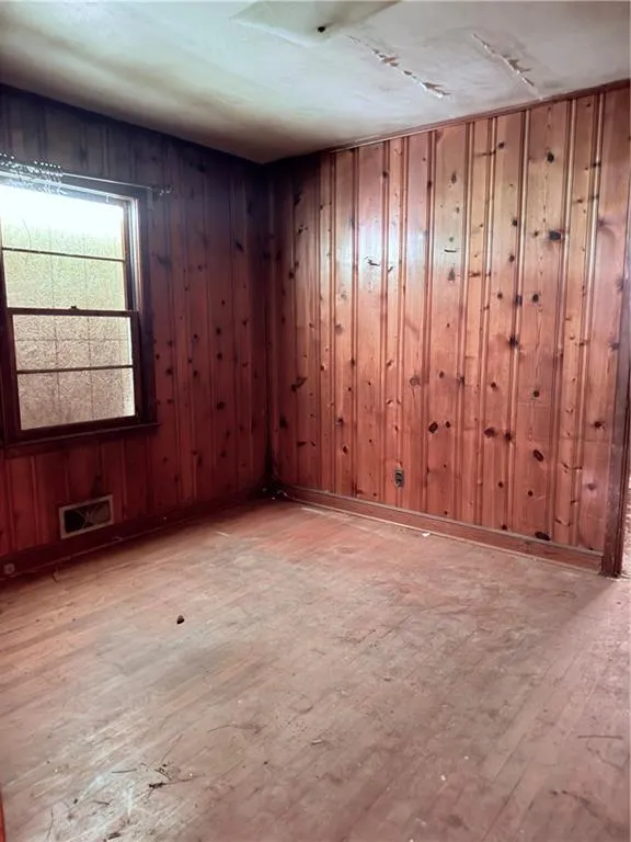 2879 Rockwood Road East Point, GA 30344