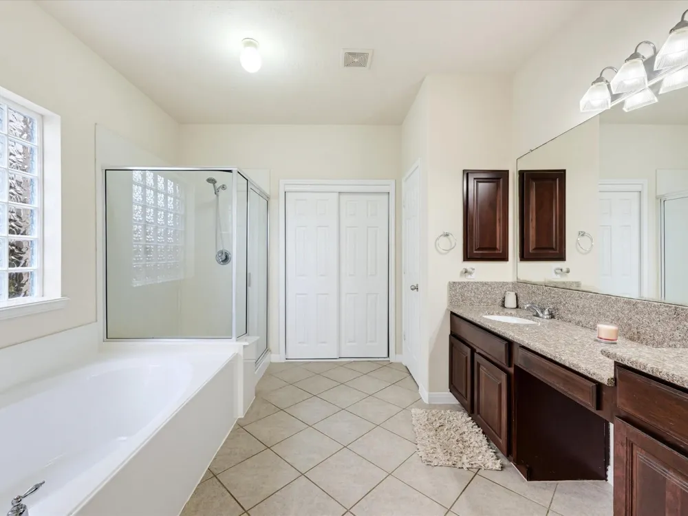 57 Terra Bella Dr Manvel, TX 77578