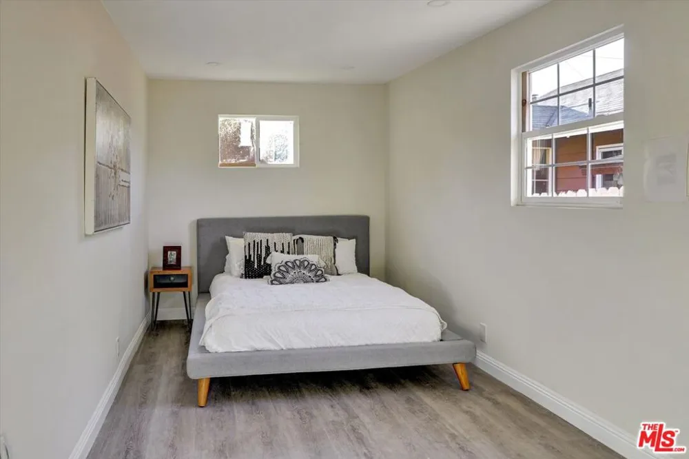 624 W Beach Avenue Inglewood, CA 90302