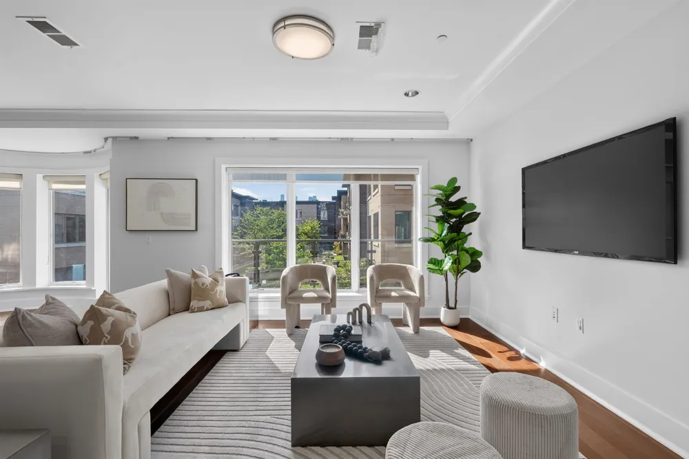100 ETON ROW Weehawken, NJ 07086