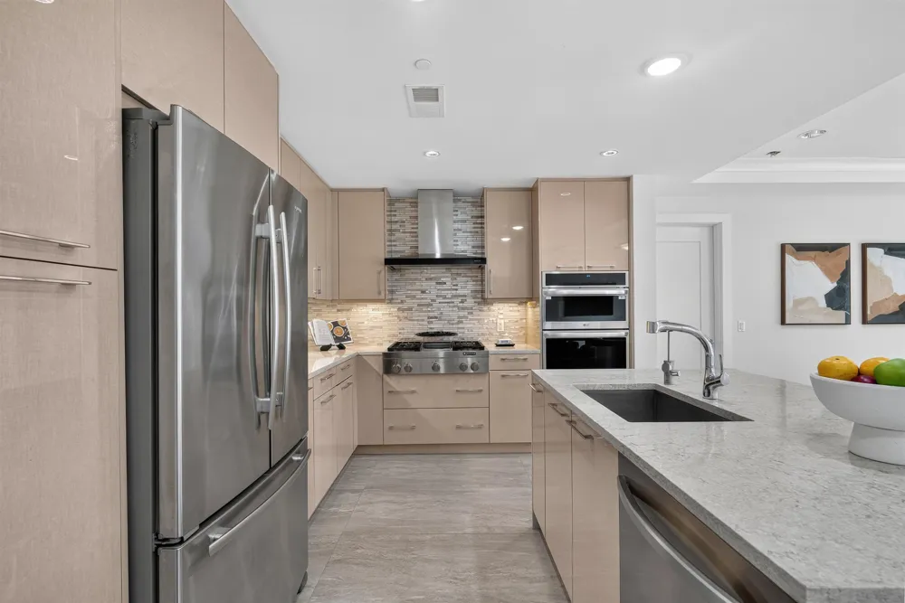 100 ETON ROW Weehawken, NJ 07086