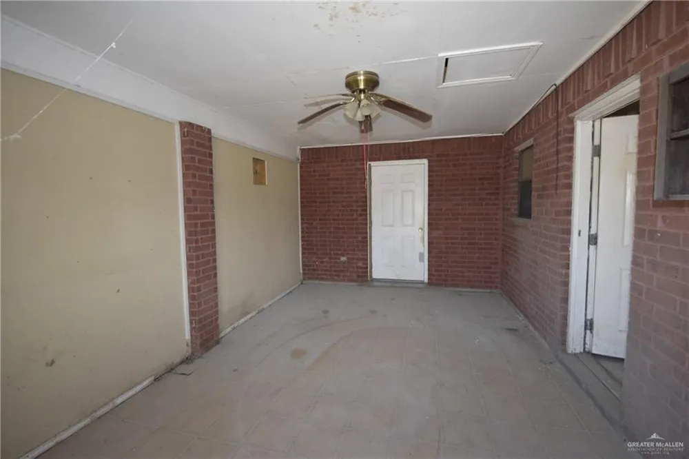 200 Austin Street Raymondville, TX 78580