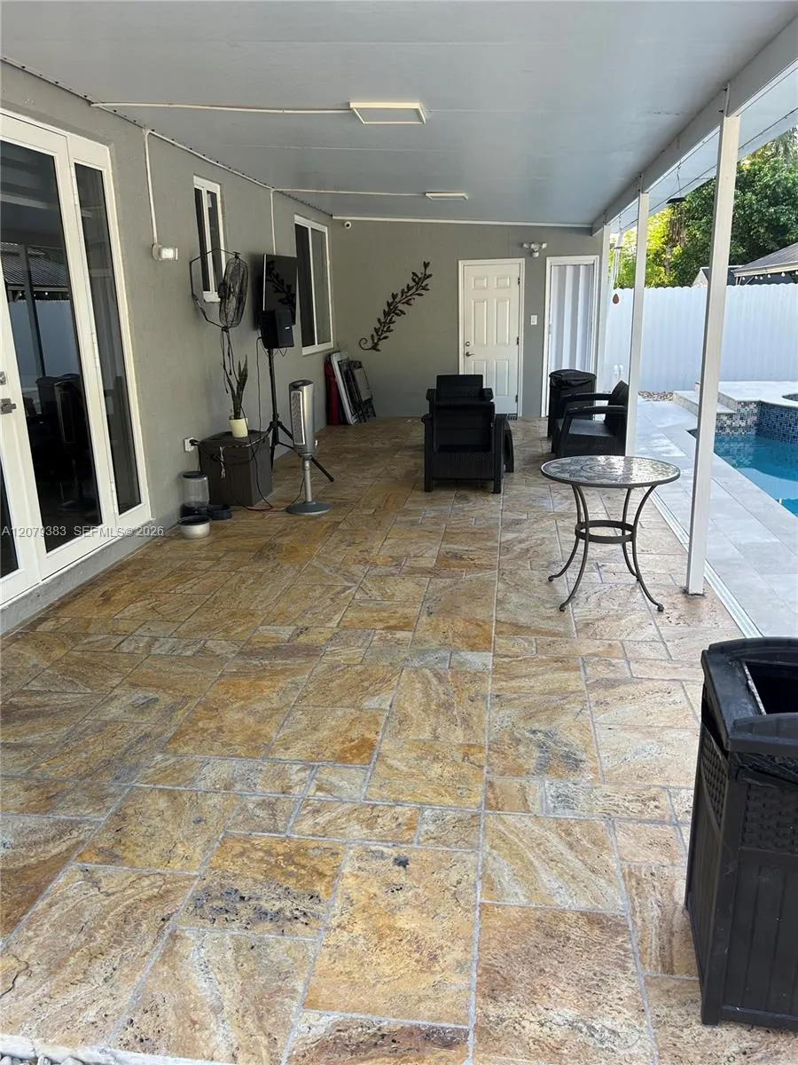 9180 NW 149th Ter Miami Lakes, FL 33018